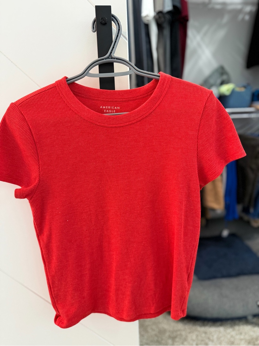 American Eagle - Red Waffle Knit T Shirt - Large